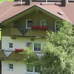 Haus Brigitta דירה